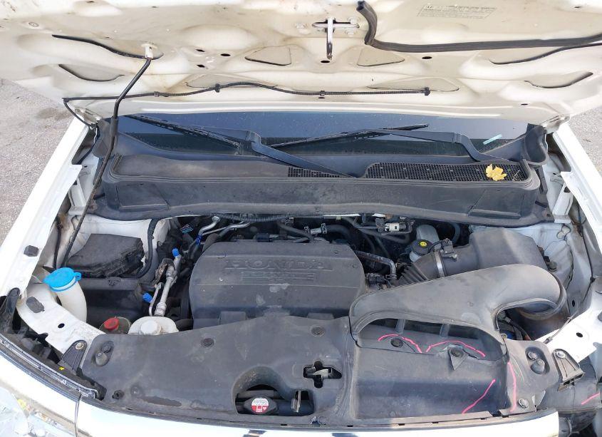 Photo 10 of 2015 Honda Pilot EX-L (VIN 5FNYF4H54FB018715)