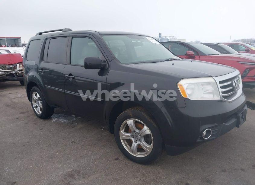 2015 Honda Pilot EX-L (VIN 5FNYF4H54FB034560) main photo