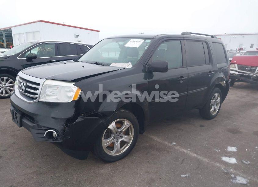 Photo 2 of 2015 Honda Pilot EX-L (VIN 5FNYF4H54FB034560)