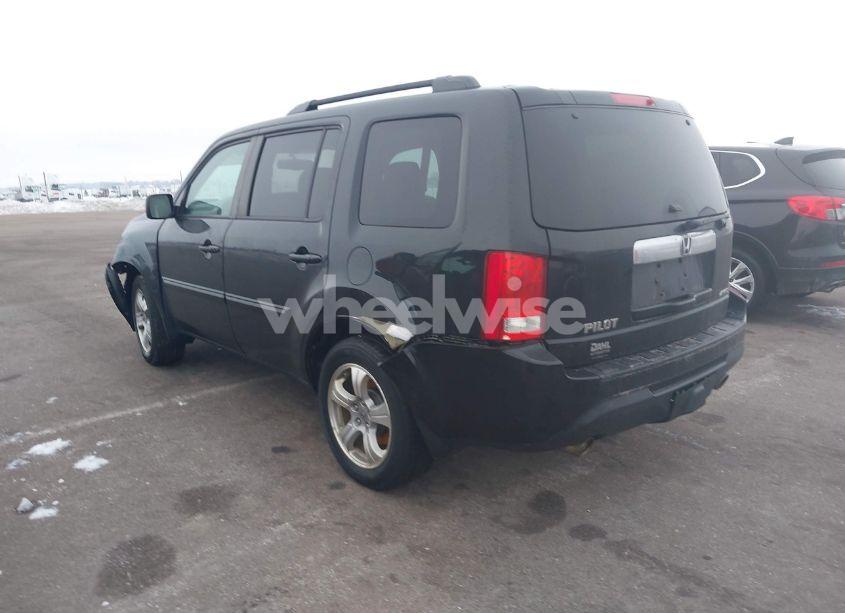 Photo 3 of 2015 Honda Pilot EX-L (VIN 5FNYF4H54FB034560)