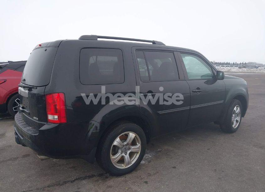 Photo 4 of 2015 Honda Pilot EX-L (VIN 5FNYF4H54FB034560)