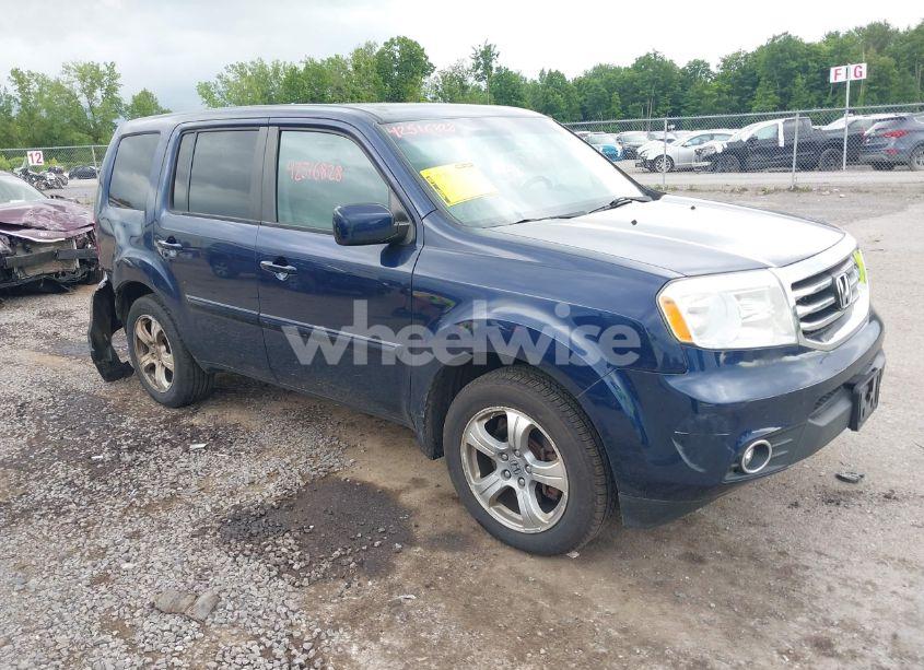 2015 Honda Pilot EX-L (VIN 5FNYF4H54FB041721) main photo