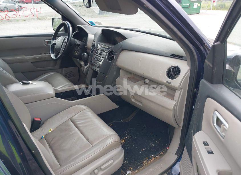 Photo 5 of 2015 Honda Pilot EX-L (VIN 5FNYF4H54FB041721)