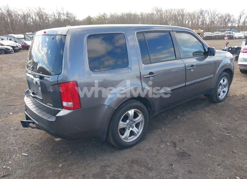 Photo 4 of 2015 Honda Pilot EX-L (VIN 5FNYF4H54FB048829)
