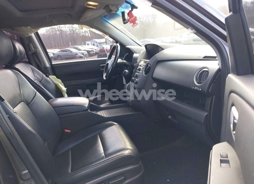 Photo 5 of 2015 Honda Pilot EX-L (VIN 5FNYF4H54FB048829)