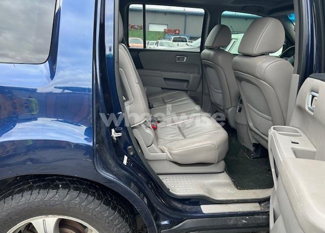 Photo 8 of 2015 Honda Pilot EX-L (VIN 5FNYF4H54FB077053)