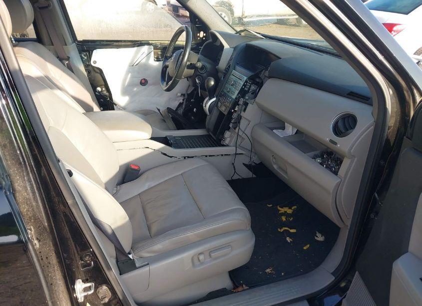 Photo 5 of 2010 Honda Pilot EX-L (VIN 5FNYF4H55AB013936)