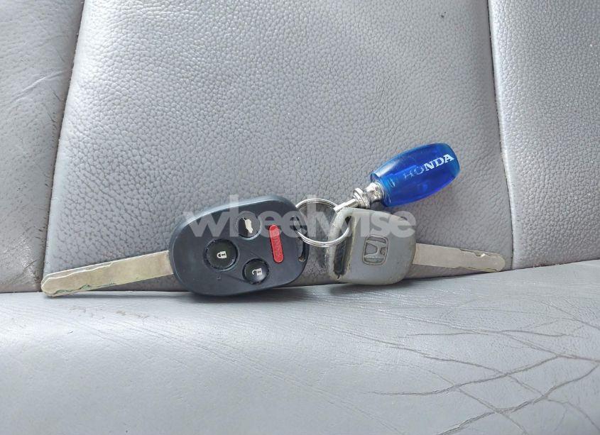 Photo 11 of 2011 Honda Pilot EX-L (VIN 5FNYF4H55BB037848)