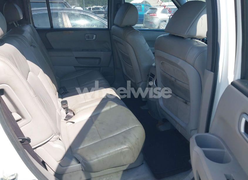 Photo 8 of 2011 Honda Pilot EX-L (VIN 5FNYF4H55BB037848)