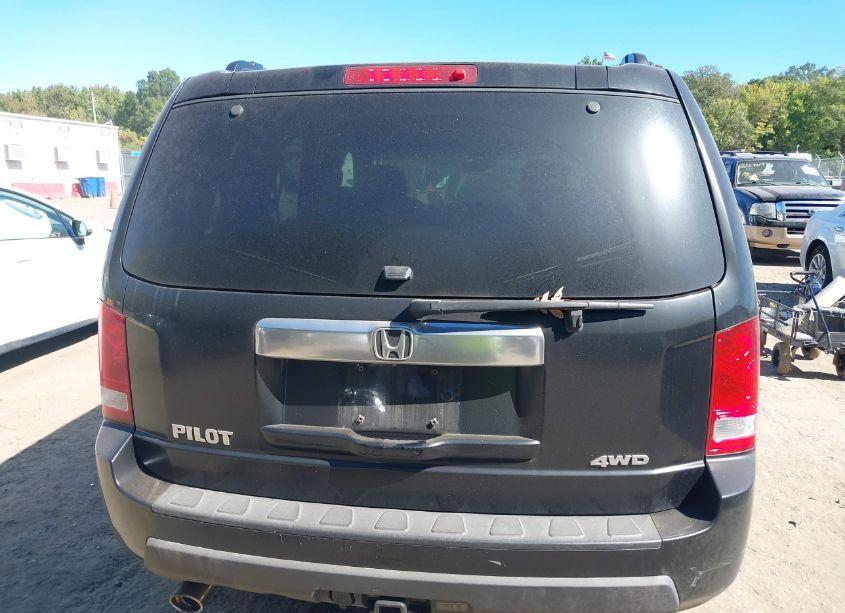 Photo 16 of 2011 Honda Pilot EX-L (VIN 5FNYF4H55BB057629)