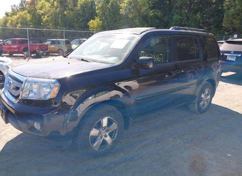 Photo 2 of 2011 Honda Pilot EX-L (VIN 5FNYF4H55BB057629)