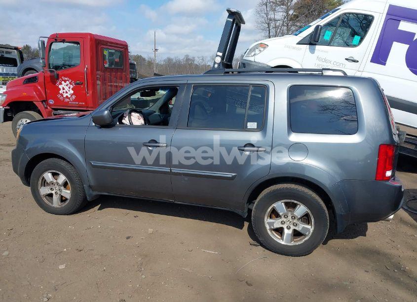 Photo 14 of 2011 Honda Pilot EX-L (VIN 5FNYF4H55BB078657)