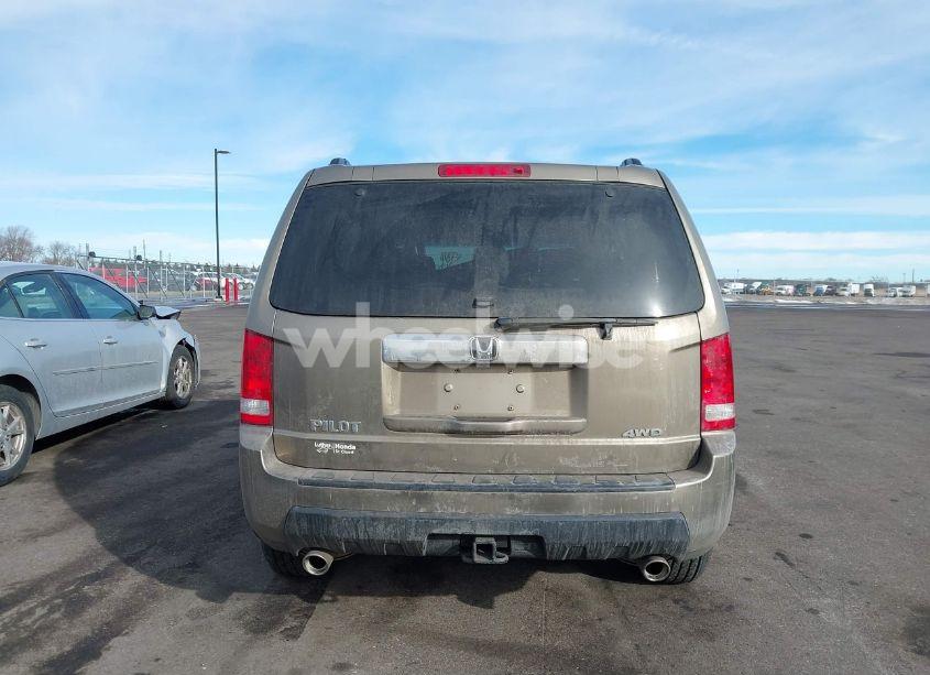 Photo 17 of 2011 Honda Pilot EX-L (VIN 5FNYF4H55BB101435)