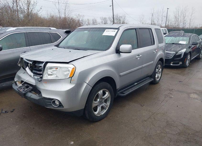 Photo 2 of 2012 Honda Pilot EX-L (VIN 5FNYF4H55CB009372)