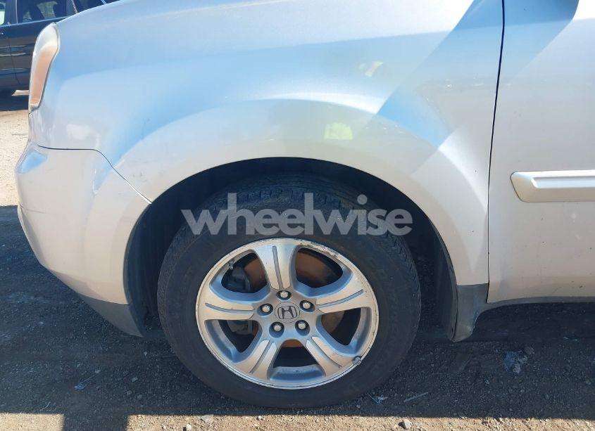 Photo 12 of 2012 Honda Pilot EX-L (VIN 5FNYF4H55CB035096)