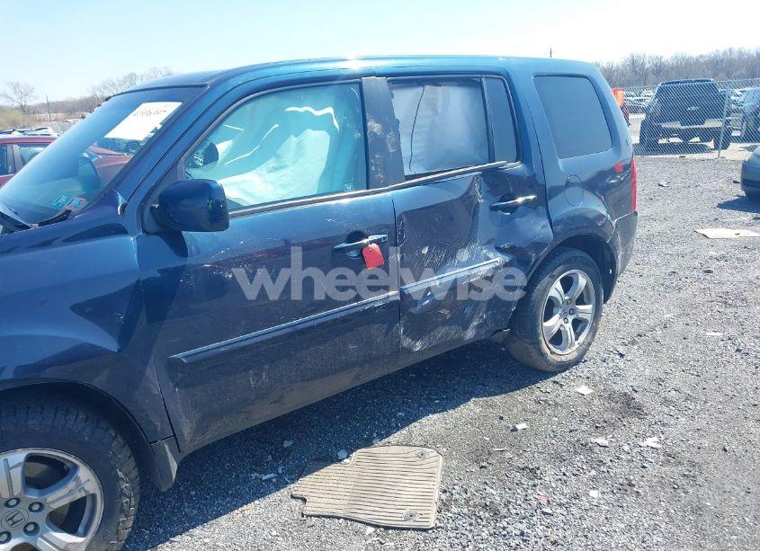 Photo 6 of 2012 Honda Pilot EX-L (VIN 5FNYF4H55CB049953)