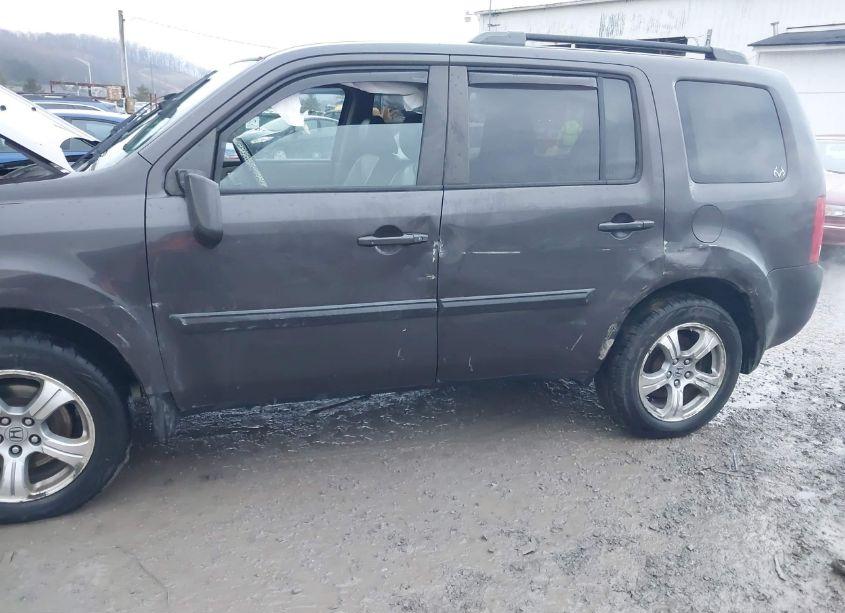 Photo 6 of 2012 Honda Pilot EX-L (VIN 5FNYF4H55CB083097)