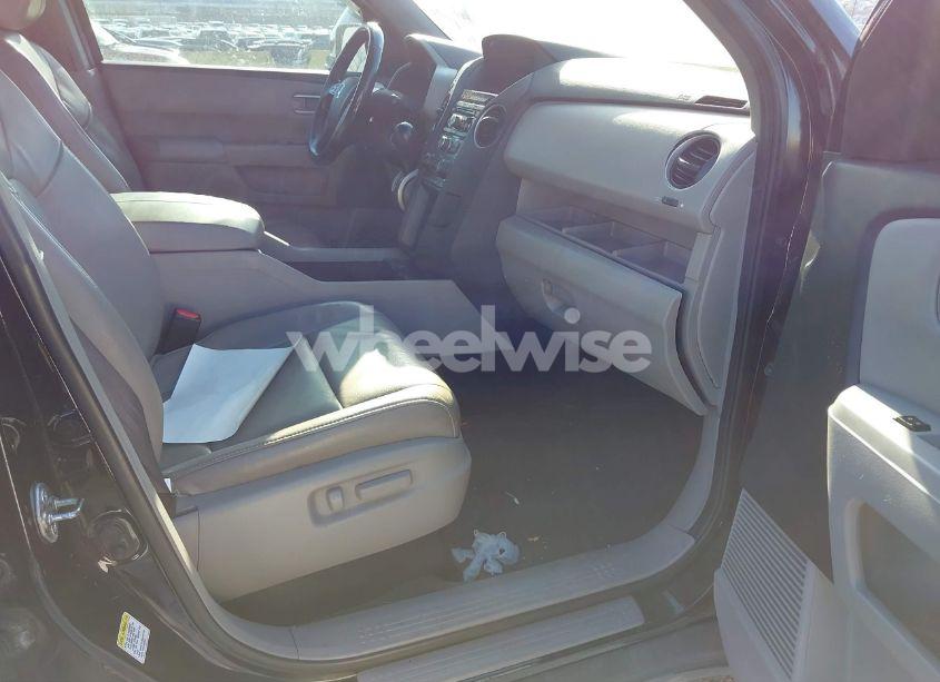 Photo 5 of 2015 Honda Pilot EX-L (VIN 5FNYF4H55FB027004)