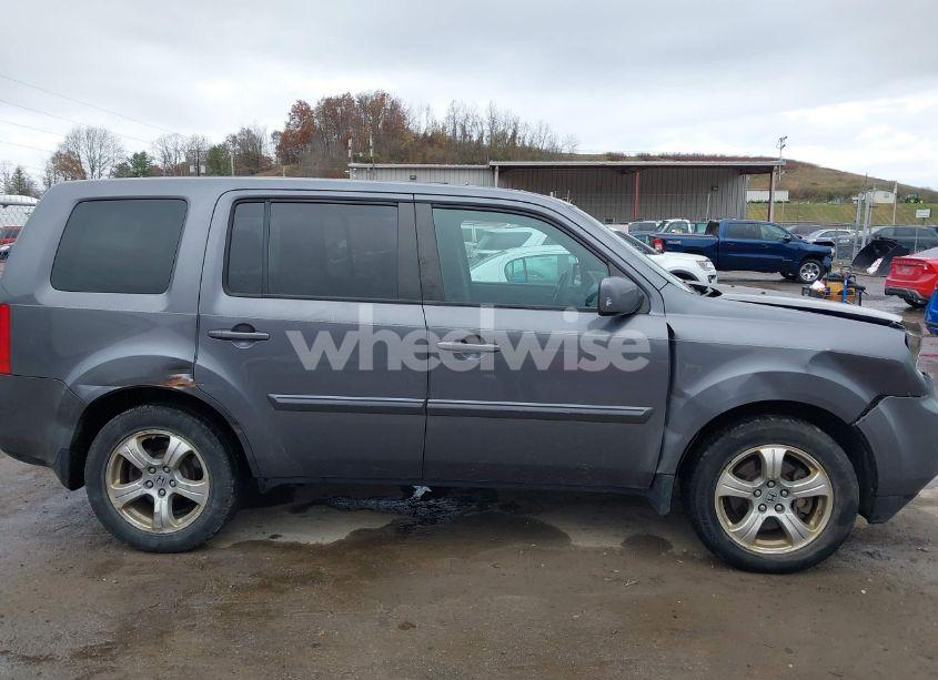 Photo 13 of 2015 Honda Pilot EX-L (VIN 5FNYF4H55FB035085)