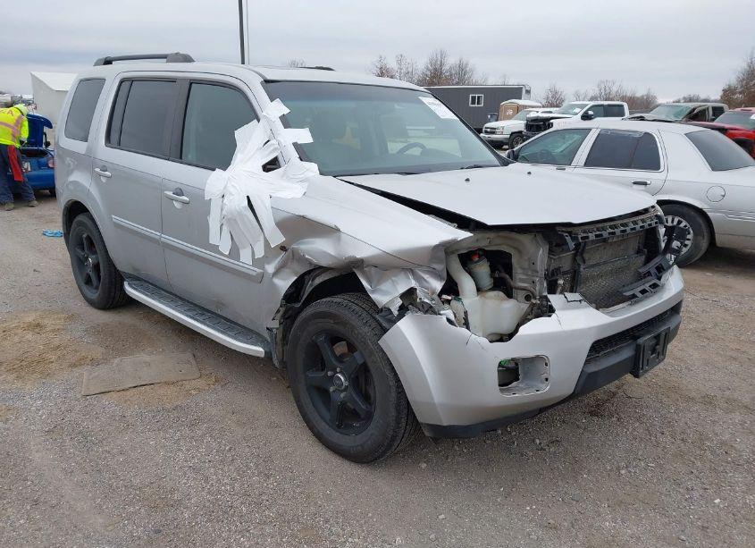 2011 Honda Pilot EX-L (VIN 5FNYF4H56BB010285) main photo