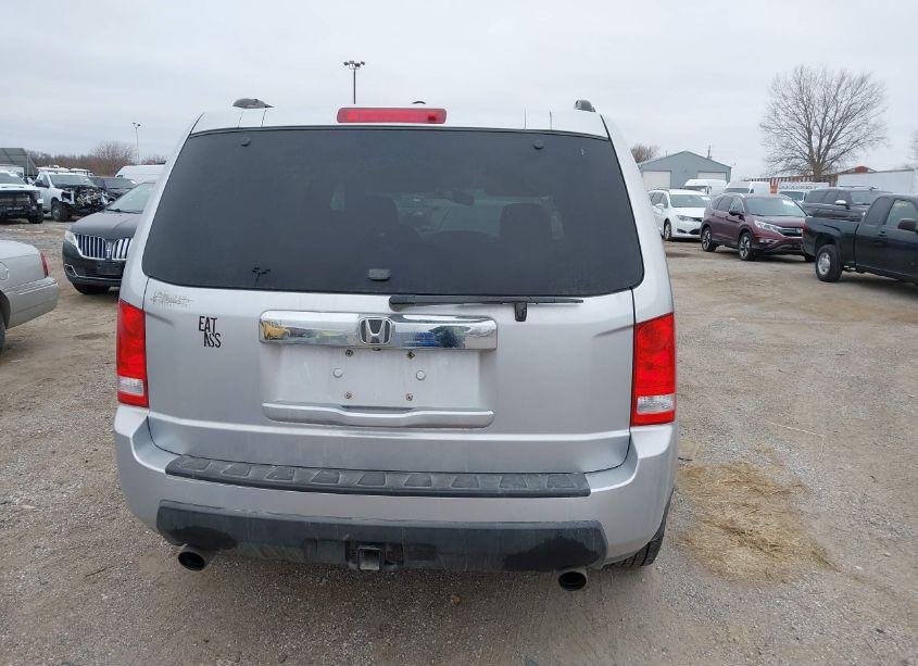 Photo 16 of 2011 Honda Pilot EX-L (VIN 5FNYF4H56BB010285)