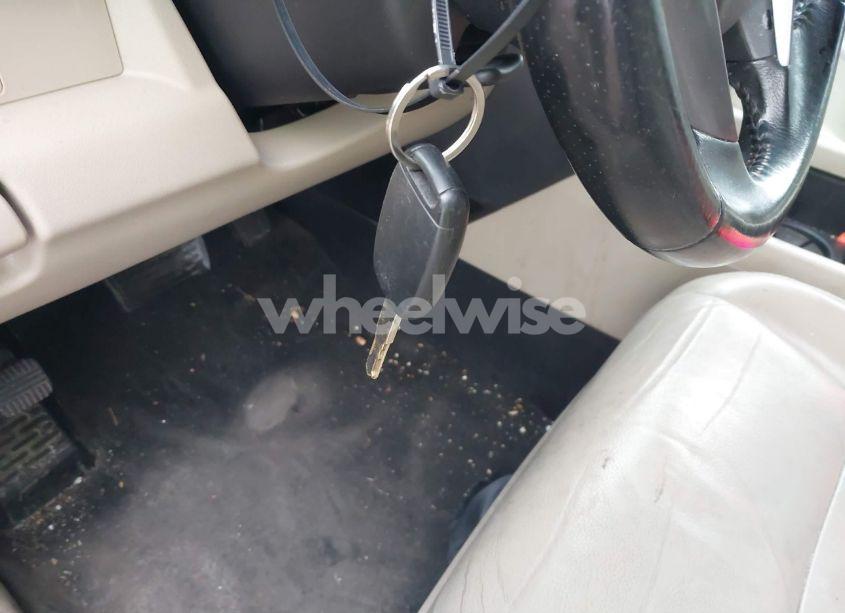 Photo 11 of 2011 Honda Pilot EX-L (VIN 5FNYF4H56BB024171)