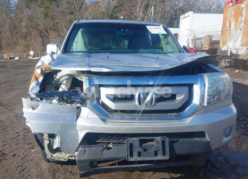 Photo 11 of 2011 Honda Pilot EX-L (VIN 5FNYF4H56BB028995)