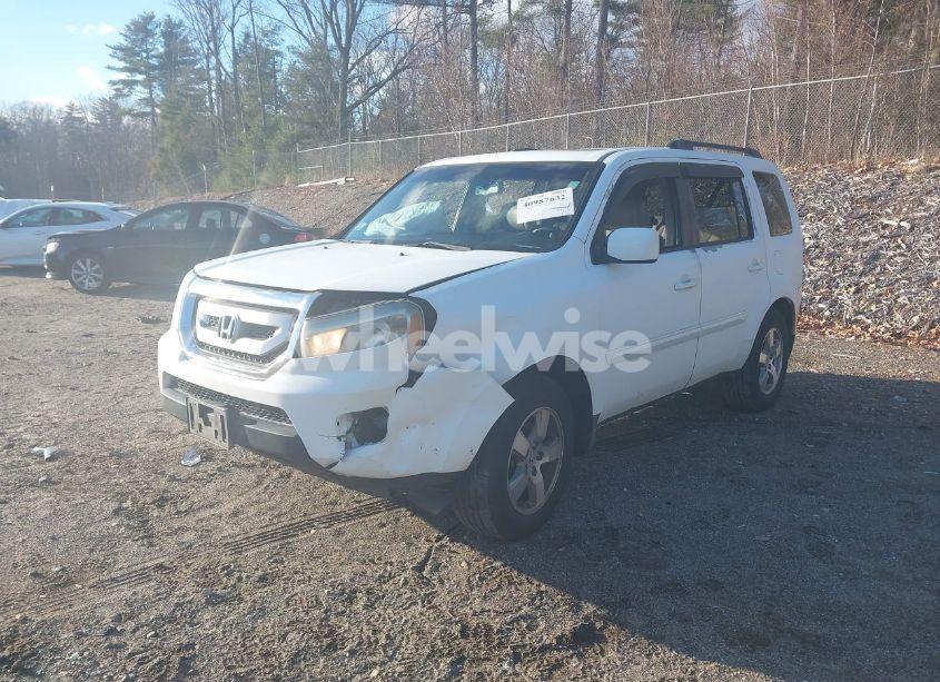 Photo 2 of 2011 Honda Pilot EX-L (VIN 5FNYF4H56BB031797)