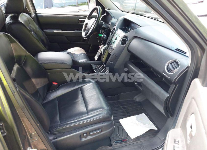 Photo 5 of 2011 Honda Pilot EX-L (VIN 5FNYF4H56BB044677)