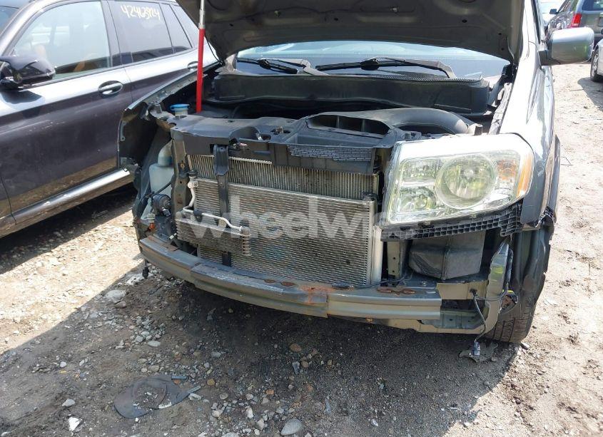 Photo 6 of 2011 Honda Pilot EX-L (VIN 5FNYF4H56BB044677)