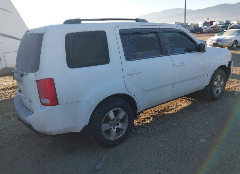 Photo 4 of 2011 Honda Pilot EX-L (VIN 5FNYF4H56BB049832)