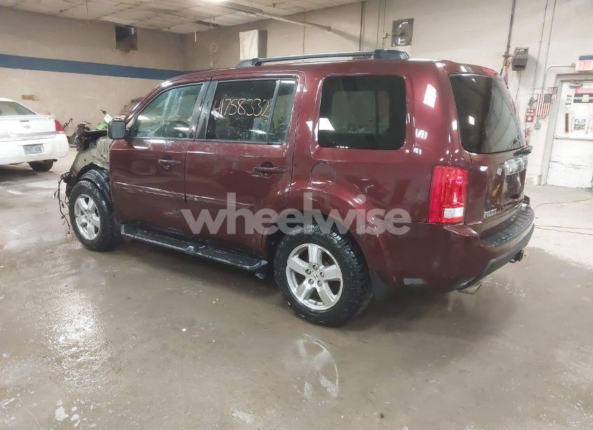 Photo 3 of 2011 Honda Pilot EX-L (VIN 5FNYF4H56BB051404)