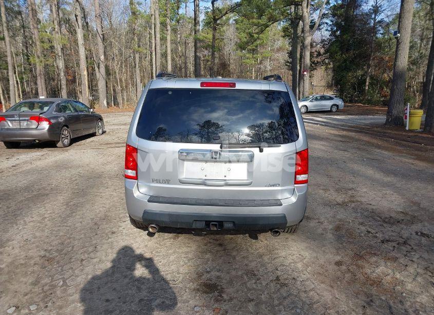 Photo 16 of 2011 Honda Pilot EX-L (VIN 5FNYF4H56BB057851)