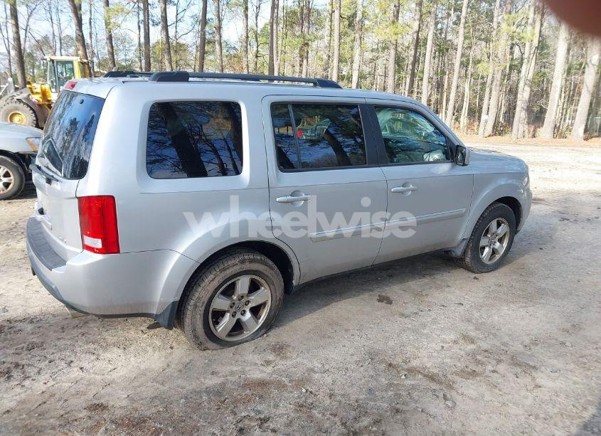 Photo 4 of 2011 Honda Pilot EX-L (VIN 5FNYF4H56BB057851)