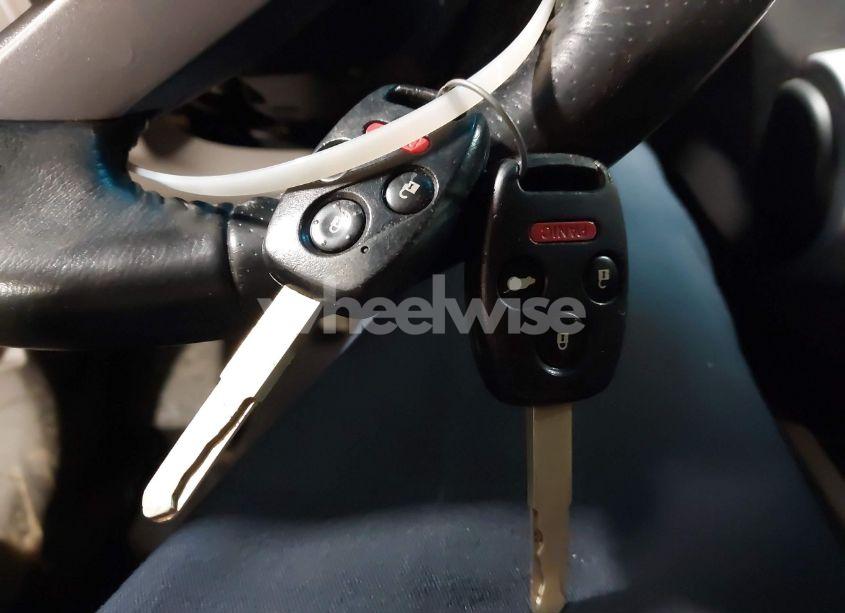 Photo 11 of 2011 Honda Pilot EX-L (VIN 5FNYF4H56BB063553)