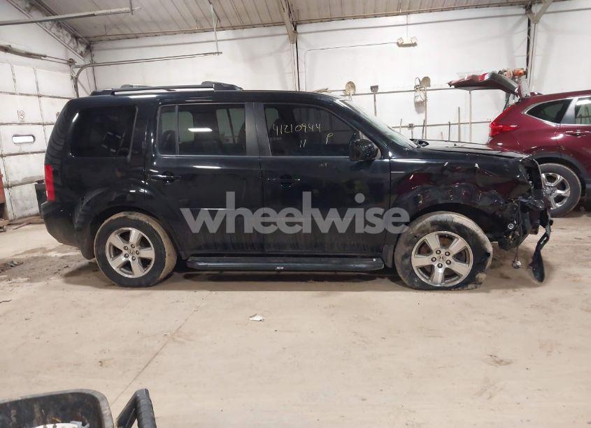 Photo 13 of 2011 Honda Pilot EX-L (VIN 5FNYF4H56BB063553)