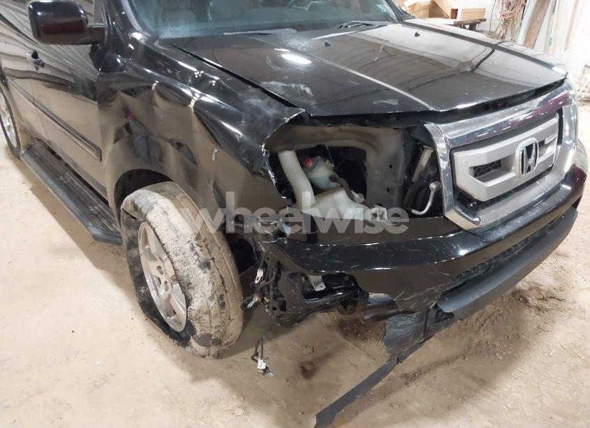 Photo 6 of 2011 Honda Pilot EX-L (VIN 5FNYF4H56BB063553)