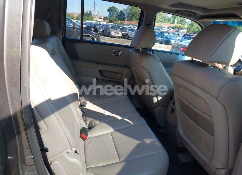 Photo 8 of 2011 Honda Pilot EX-L (VIN 5FNYF4H56BB069918)