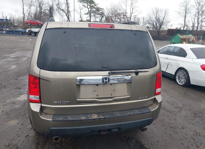 Photo 16 of 2011 Honda Pilot EX-L (VIN 5FNYF4H56BB072799)