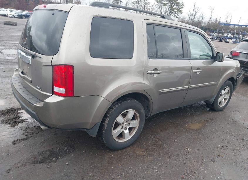 Photo 4 of 2011 Honda Pilot EX-L (VIN 5FNYF4H56BB072799)