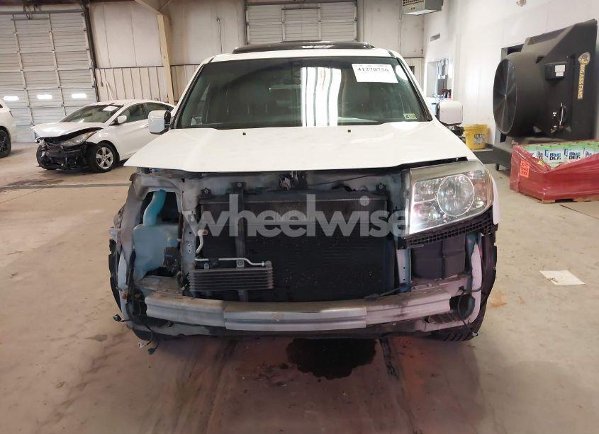 Photo 12 of 2011 Honda Pilot EX-L (VIN 5FNYF4H56BB076688)