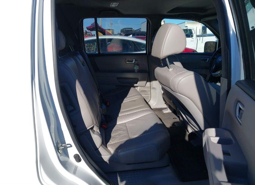 Photo 8 of 2011 Honda Pilot EX-L (VIN 5FNYF4H56BB080305)