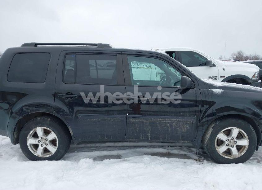 Photo 13 of 2011 Honda Pilot EX-L (VIN 5FNYF4H56BB083088)