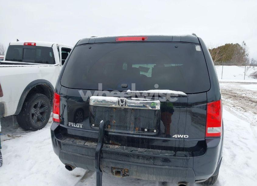 Photo 16 of 2011 Honda Pilot EX-L (VIN 5FNYF4H56BB083088)