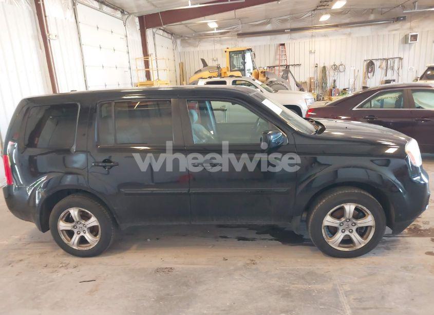 Photo 13 of 2012 Honda Pilot EX-L (VIN 5FNYF4H56CB033065)