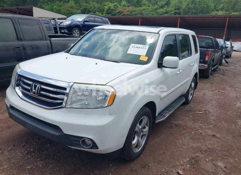 Photo 2 of 2013 Honda Pilot EX-L (VIN 5FNYF4H56DB007602)
