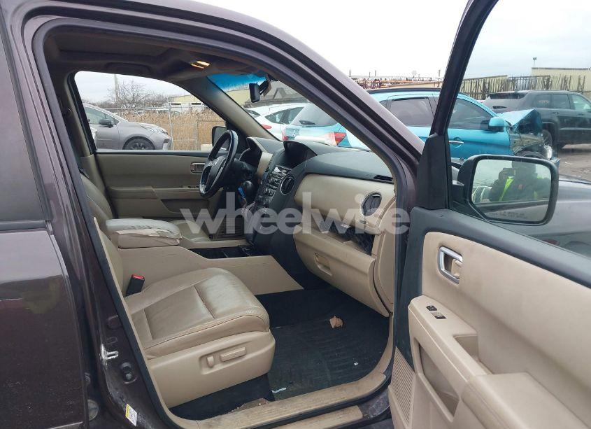 Photo 5 of 2013 Honda Pilot EX-L (VIN 5FNYF4H56DB040552)