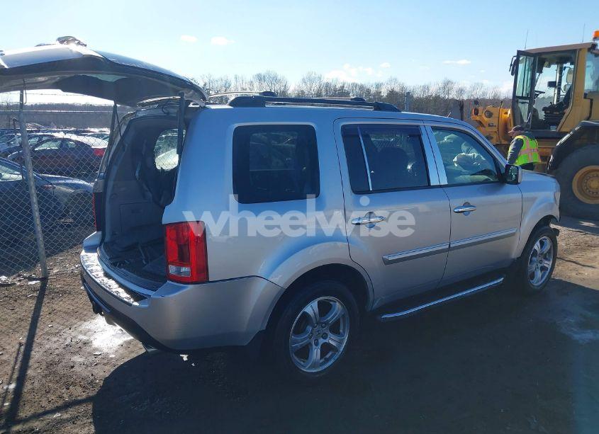 Photo 4 of 2013 Honda Pilot EX-L (VIN 5FNYF4H56DB069002)