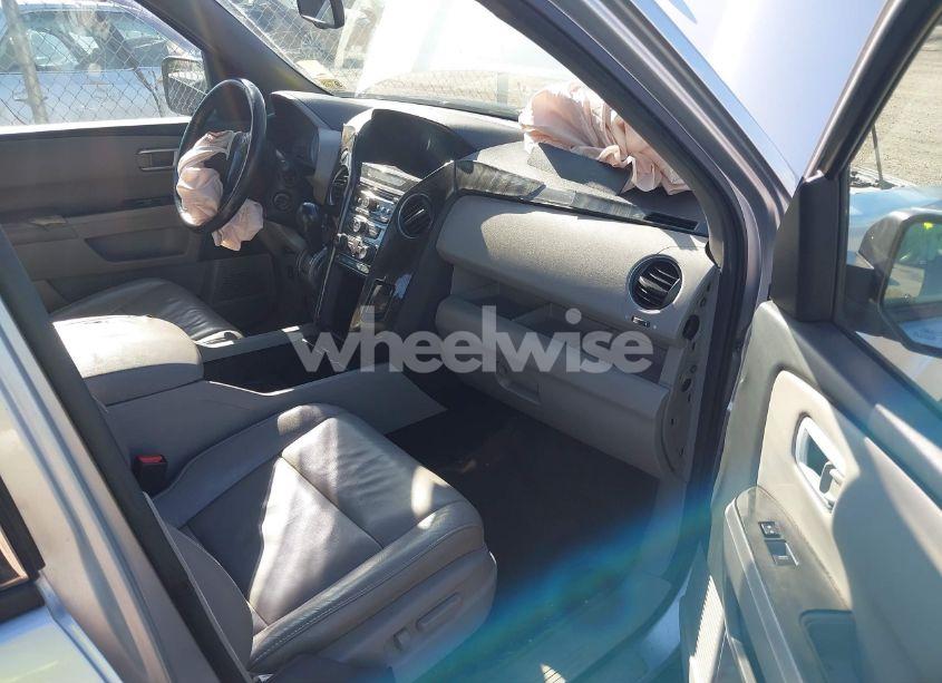 Photo 5 of 2013 Honda Pilot EX-L (VIN 5FNYF4H56DB069002)