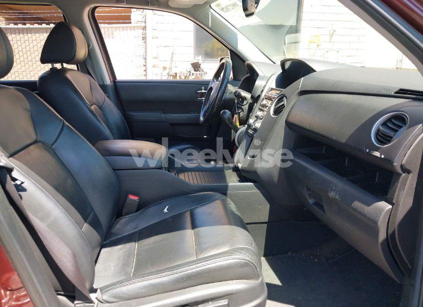 Photo 5 of 2013 Honda Pilot EX-L (VIN 5FNYF4H56DB081490)